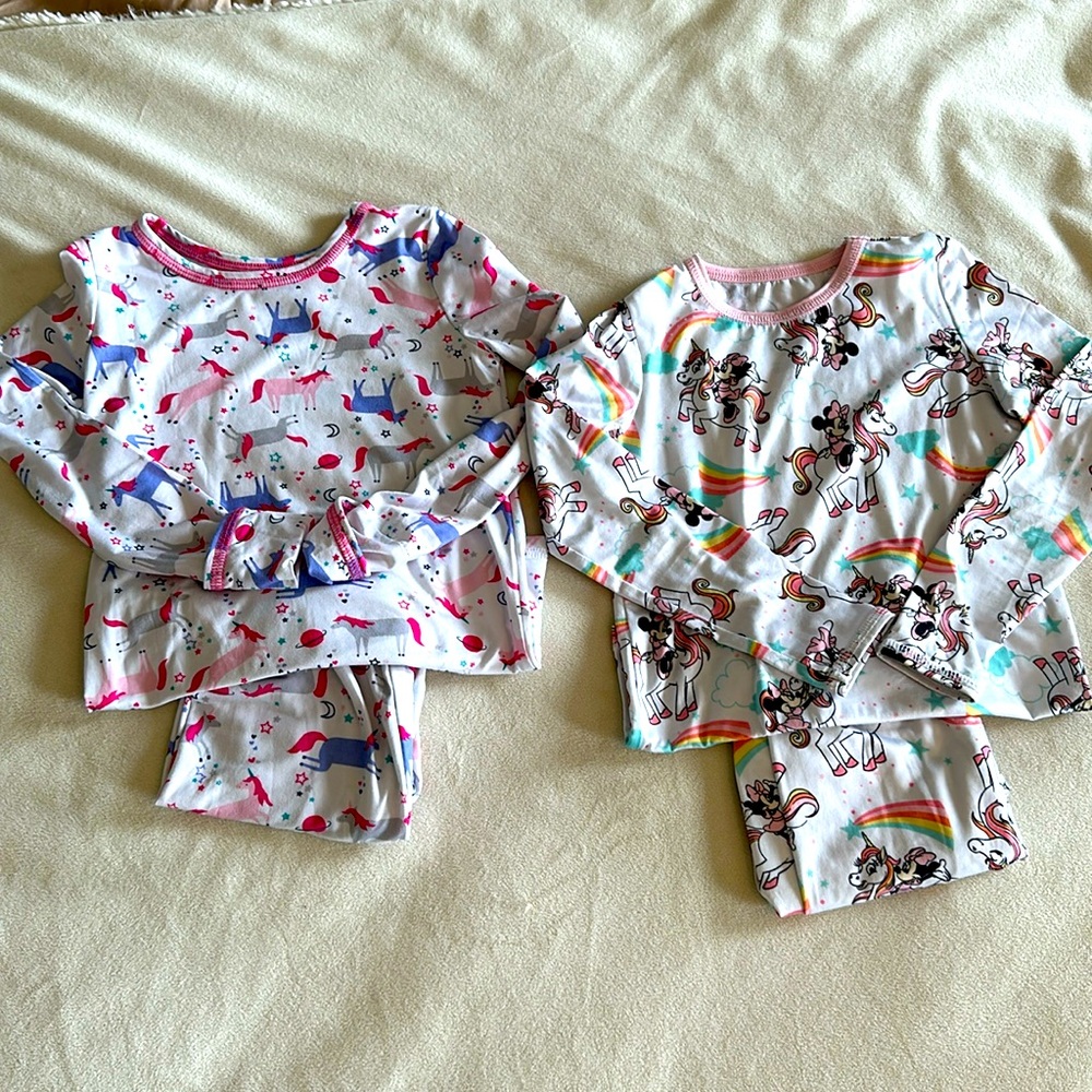EUC - toddler girl Cuddl dud sets (2) Minnie Mouse and unicorn - size 2T/3T